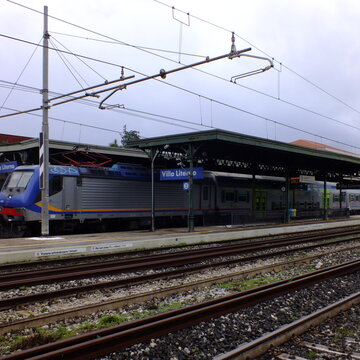 Vivalto + E464 consist at Villa Literno station